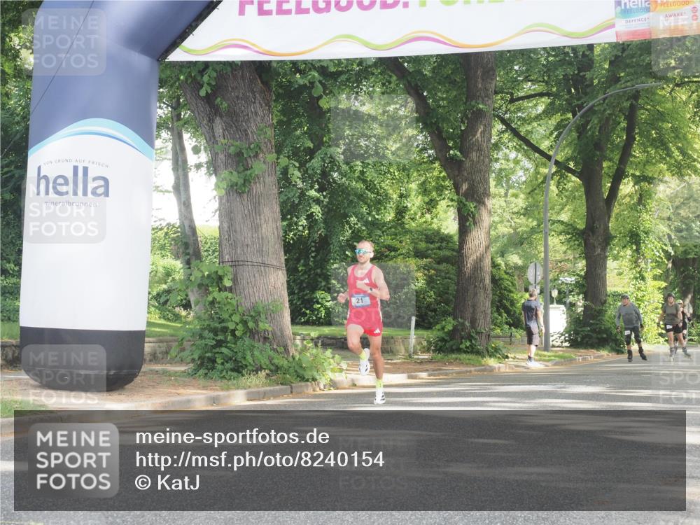 29.06.2025 - hella hamburg halbmarathon KatJ http://msf.ph/oto/8240154 29.06.2025 09:57:19 Zwischen KM18-KM19  meine-sportfotos.de