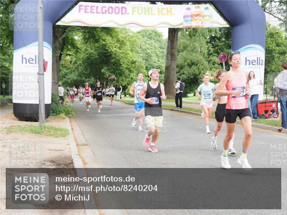 29.06.2025 - hella hamburg halbmarathon MichiJ http://msf.ph/oto/8240204 29.06.2025 10:27:34 Zwischen KM18-KM19 2719, 2980, 3136, 3783, 4359, 6682, 7110, 9264, 10218, 13800, 15561, 16280, 17623, 18188, 19004, 19151 meine-sportfotos.de