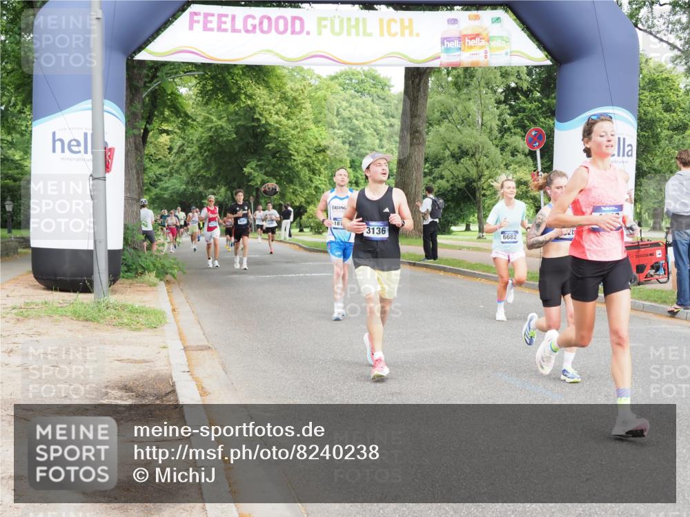 29.06.2025 - hella hamburg halbmarathon MichiJ http://msf.ph/oto/8240238 29.06.2025 10:27:34 Zwischen KM18-KM19 2719, 2980, 3136, 3783, 4359, 6682, 7110, 9264, 10218, 13800, 15561, 16280, 17623, 18188, 19004, 19151 meine-sportfotos.de