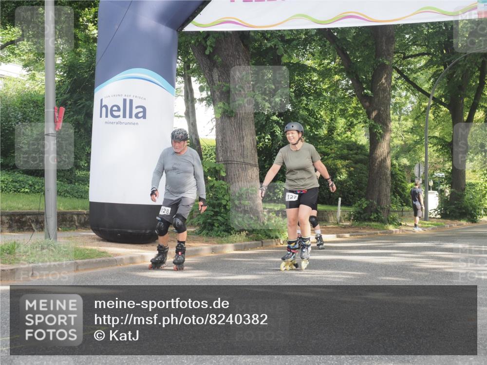 29.06.2025 - hella hamburg halbmarathon KatJ http://msf.ph/oto/8240382 29.06.2025 09:57:26 Zwischen KM18-KM19 21 meine-sportfotos.de
