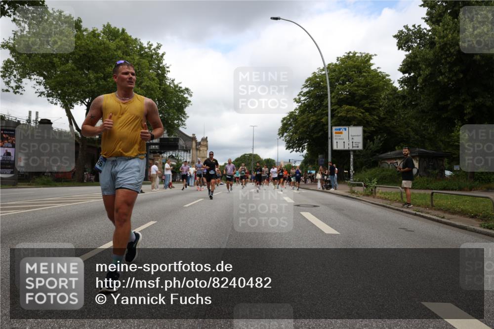29.06.2025 - hella hamburg halbmarathon Yannick Fuchs http://msf.ph/oto/8240482 29.06.2025 10:47:20 20KM 1061, 1151, 1258, 1499, 1706, 1727, 1783, 2074, 2082, 2099, 2346, 2910, 3059, 3208, 3209, 3334, 4065, 4635, 4770, 5077, 5866, 6198, 6628, 6629, 6762, 6877, 7177, 7509, 7864, 8273, 8361, 8390, 8651, 9142, 9537, 10549, 10724, 10891, 10895, 11588, 11589, 11604, 11689, 11992, 12413, 12490, 12875, 12909, 12910, 13289, 13997, 14323, 15061, 15126, 15179, 15430, 15497, 16538, 16986, 18134, 18590, 18720, 18901, 19244 meine-sportfotos.de