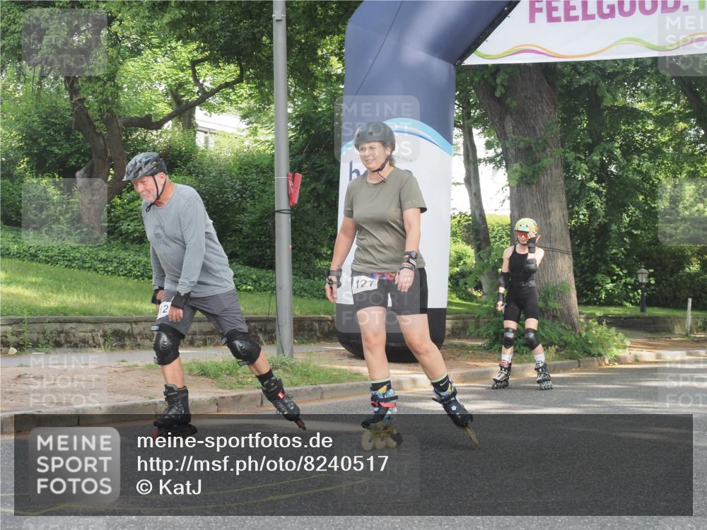 29.06.2025 - hella hamburg halbmarathon KatJ http://msf.ph/oto/8240517 29.06.2025 09:57:27 Zwischen KM18-KM19 21 meine-sportfotos.de