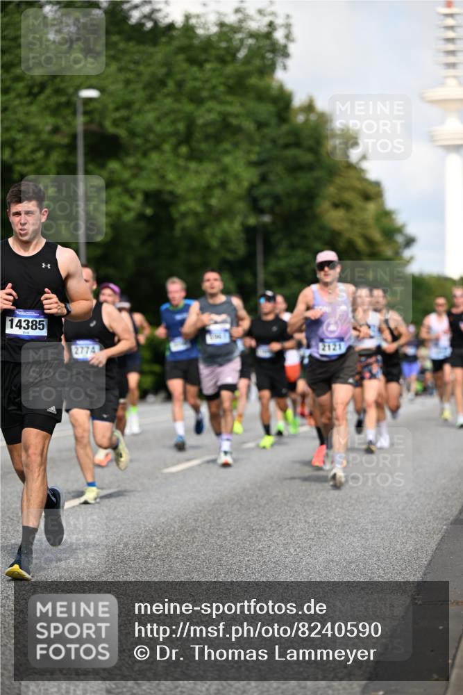 29.06.2025 - hella hamburg halbmarathon Dr. Thomas Lammeyer http://msf.ph/oto/8240590 29.06.2025 09:50:54 Kennedybrücke 1002, 1217, 2121, 2228, 2404, 2774, 3783, 4246, 4740, 5961, 6915, 7972, 8366, 8395, 9171, 10771, 11055 meine-sportfotos.de