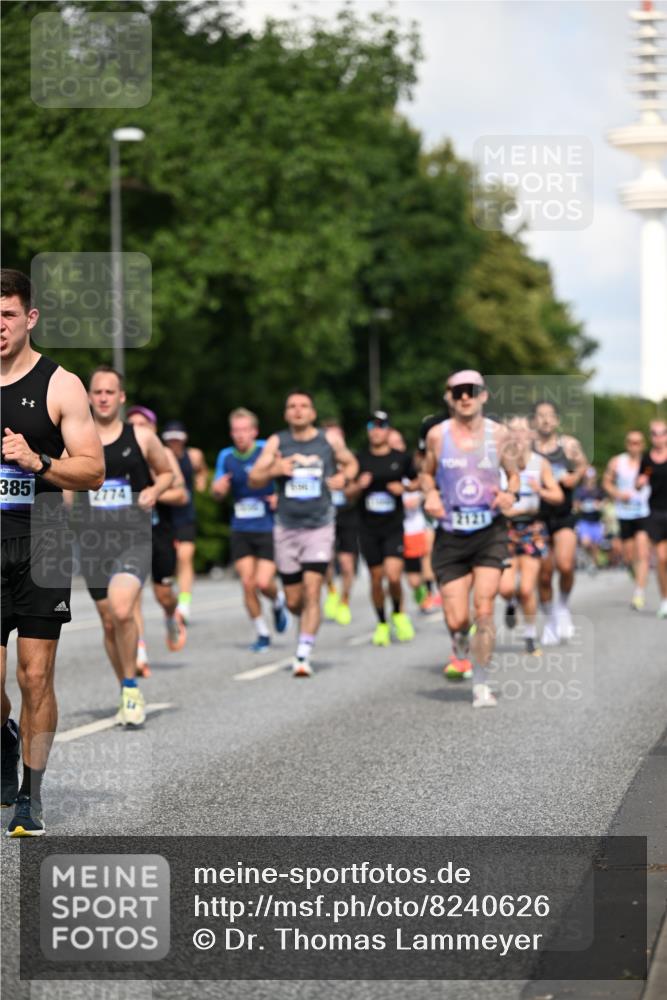 29.06.2025 - hella hamburg halbmarathon Dr. Thomas Lammeyer http://msf.ph/oto/8240626 29.06.2025 09:50:54 Kennedybrücke 1002, 1217, 2121, 2228, 2404, 2774, 3783, 4246, 4740, 5961, 6915, 7972, 8366, 8395, 9171, 10771, 11055 meine-sportfotos.de