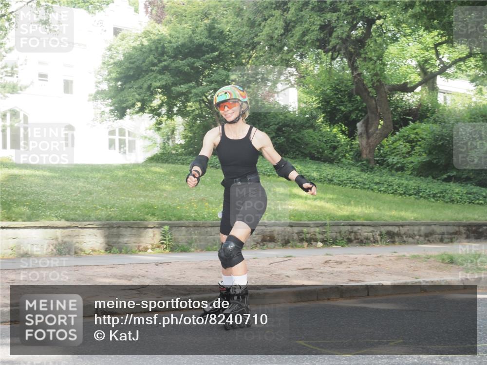 29.06.2025 - hella hamburg halbmarathon KatJ http://msf.ph/oto/8240710 29.06.2025 09:57:29 Zwischen KM18-KM19 21 meine-sportfotos.de