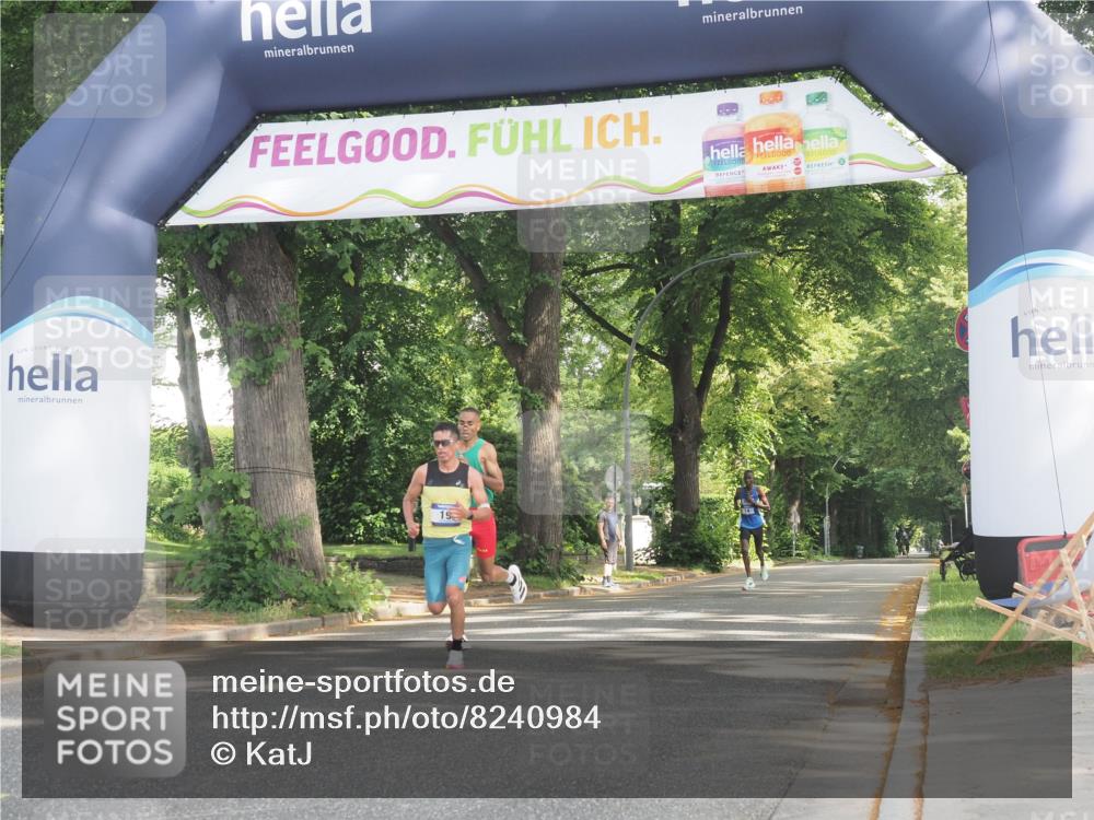 29.06.2025 - hella hamburg halbmarathon KatJ http://msf.ph/oto/8240984 29.06.2025 09:57:48 Zwischen KM18-KM19 19 meine-sportfotos.de