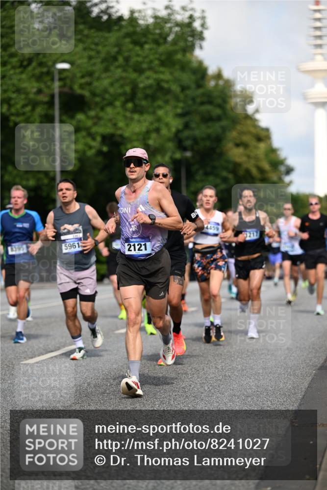 29.06.2025 - hella hamburg halbmarathon Dr. Thomas Lammeyer http://msf.ph/oto/8241027 29.06.2025 09:50:56 Kennedybrücke 1217, 2121, 2196, 2228, 2404, 2774, 3783, 4246, 5961, 6915, 8366, 8395, 9171 meine-sportfotos.de