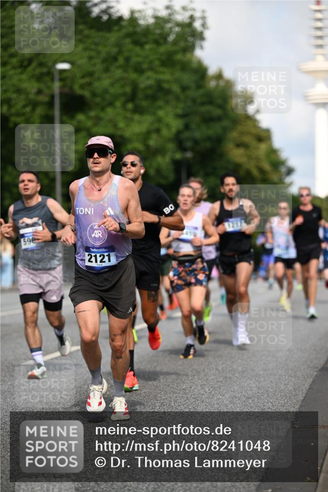 29.06.2025 - hella hamburg halbmarathon Dr. Thomas Lammeyer http://msf.ph/oto/8241048 29.06.2025 09:50:56 Kennedybrücke 1217, 2121, 2196, 2228, 2404, 2774, 3783, 4246, 5961, 6915, 8366, 8395, 9171 meine-sportfotos.de