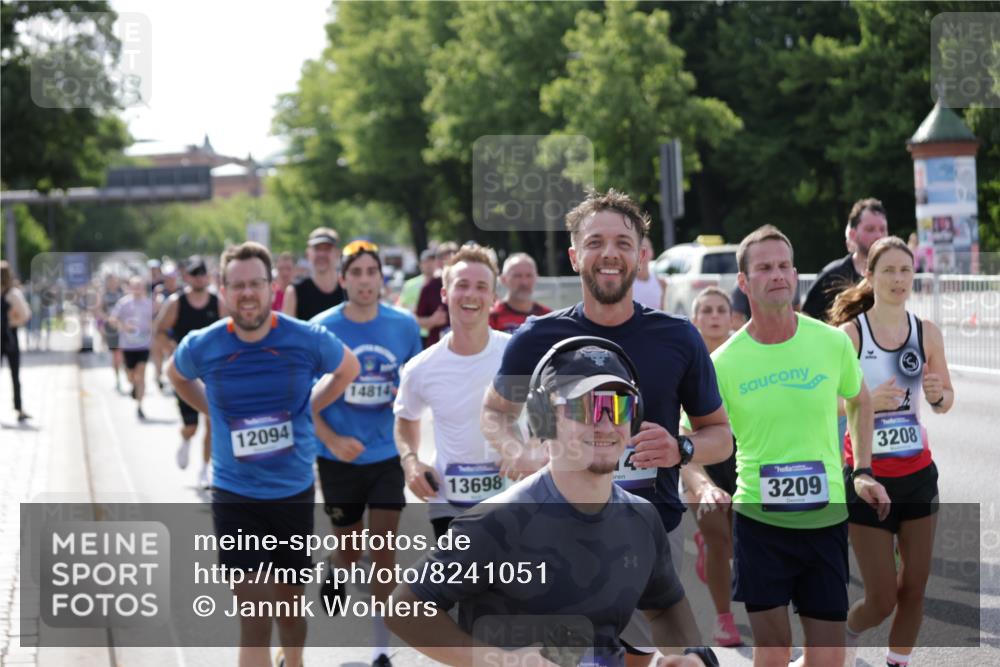 29.06.2025 - hella hamburg halbmarathon Jannik Wohlers http://msf.ph/oto/8241051 29.06.2025 09:54:31 Lombardsbrücke 2222, 2367, 2592, 2596, 2816, 2955, 3208, 3209, 4832, 5399, 5447, 5705, 6290, 6389, 6723, 6923, 6978, 6991, 7335, 7908, 8117, 8487, 8657, 8981, 9038, 9051, 9093, 9476, 9661, 9710, 11125, 11333, 11518, 11519, 11688, 12094, 12161, 12269, 12657, 12670, 13147, 13666, 13698, 13726, 13919, 14361, 14814, 15350, 15478, 15479, 15512, 15684, 15871, 16062, 16110, 16127, 16403, 16907, 17544, 17674, 18118, 18190, 18370, 18801, 18915, 18923 meine-sportfotos.de