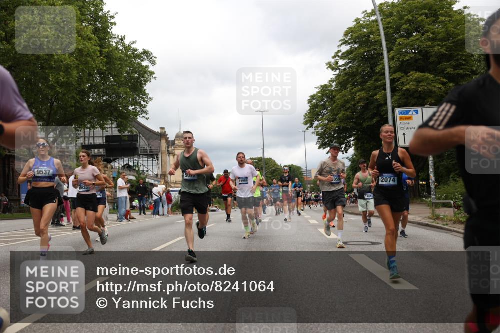 29.06.2025 - hella hamburg halbmarathon Yannick Fuchs http://msf.ph/oto/8241064 29.06.2025 10:47:24 20KM 1061, 1151, 1499, 1706, 1727, 1783, 2074, 2082, 2099, 2346, 2910, 3059, 3208, 3209, 3334, 4065, 4635, 4770, 5077, 5866, 6198, 6481, 6628, 6629, 6762, 6877, 6942, 7177, 7509, 7864, 7918, 8390, 8447, 9142, 9537, 10549, 10724, 10891, 10895, 11992, 12379, 12413, 12490, 12875, 12909, 12910, 13032, 13289, 13997, 14323, 15061, 15126, 15179, 15430, 15497, 15502, 16477, 16538, 16986, 18134, 18487, 18590, 18720, 19244 meine-sportfotos.de