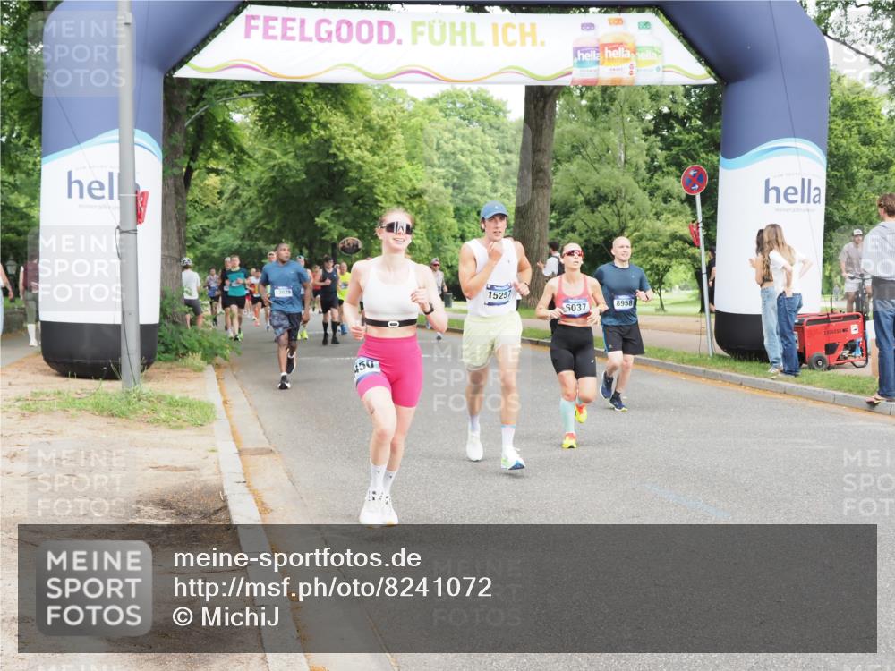29.06.2025 - hella hamburg halbmarathon MichiJ http://msf.ph/oto/8241072 29.06.2025 10:27:43 Zwischen KM18-KM19 8091, 8450, 11447, 12915, 13137, 14272 meine-sportfotos.de