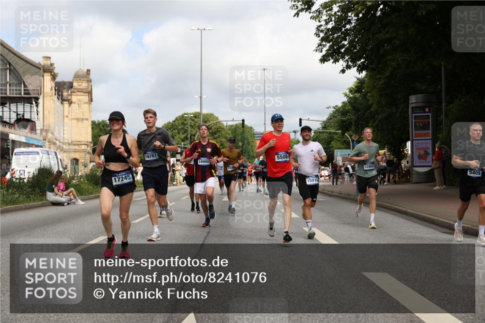 29.06.2025 - hella hamburg halbmarathon Yannick Fuchs http://msf.ph/oto/8241076 29.06.2025 10:34:53 20KM 1603, 1882, 2324, 2714, 2750, 2826, 4843, 5050, 5375, 5409, 5508, 5745, 5803, 5916, 6080, 6149, 6152, 6649, 7109, 7495, 7622, 8370, 8465, 8467, 9294, 10369, 10900, 10968, 11731, 12088, 12540, 12704, 12865, 13029, 13667, 14924, 15015, 15424, 15542, 15813, 16580, 16761, 17245, 18614, 18979 meine-sportfotos.de