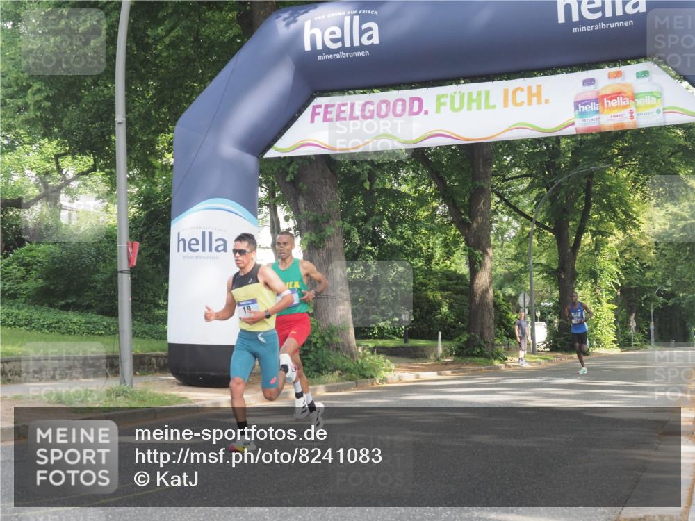 29.06.2025 - hella hamburg halbmarathon KatJ http://msf.ph/oto/8241083 29.06.2025 09:57:49 Zwischen KM18-KM19 17, 19 meine-sportfotos.de