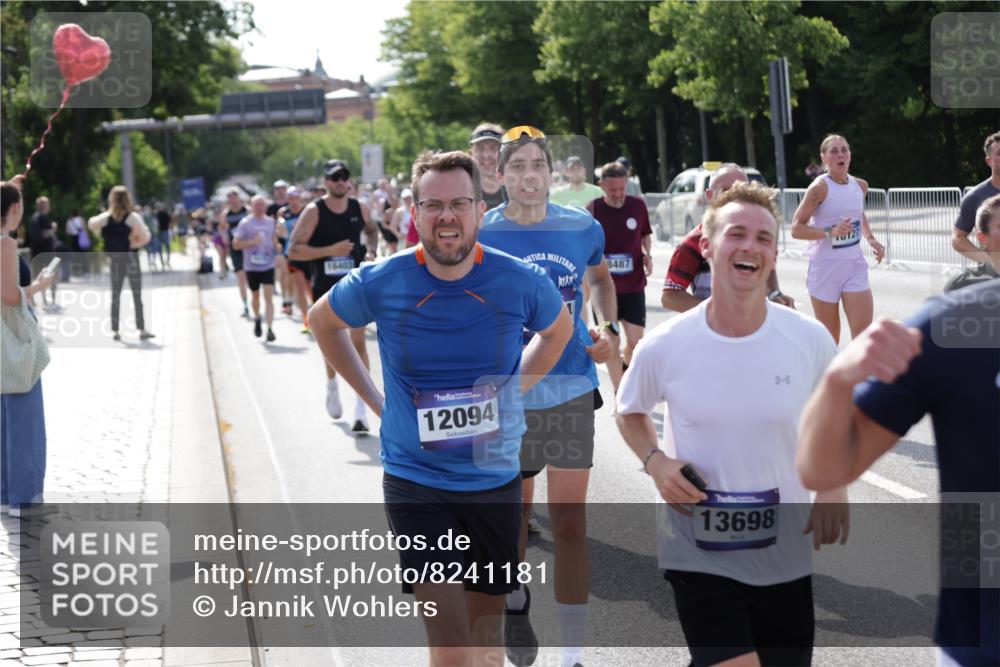 29.06.2025 - hella hamburg halbmarathon Jannik Wohlers http://msf.ph/oto/8241181 29.06.2025 09:54:31 Lombardsbrücke 2222, 2367, 2592, 2596, 2816, 2955, 3208, 3209, 4832, 5399, 5447, 5705, 6290, 6389, 6723, 6923, 6978, 6991, 7335, 7908, 8117, 8487, 8657, 8981, 9038, 9051, 9093, 9476, 9661, 9710, 11125, 11333, 11518, 11519, 11688, 12094, 12161, 12269, 12657, 12670, 13147, 13666, 13698, 13726, 13919, 14361, 14814, 15350, 15478, 15479, 15512, 15684, 15871, 16062, 16110, 16127, 16403, 16907, 17544, 17674, 18118, 18190, 18370, 18801, 18915, 18923 meine-sportfotos.de