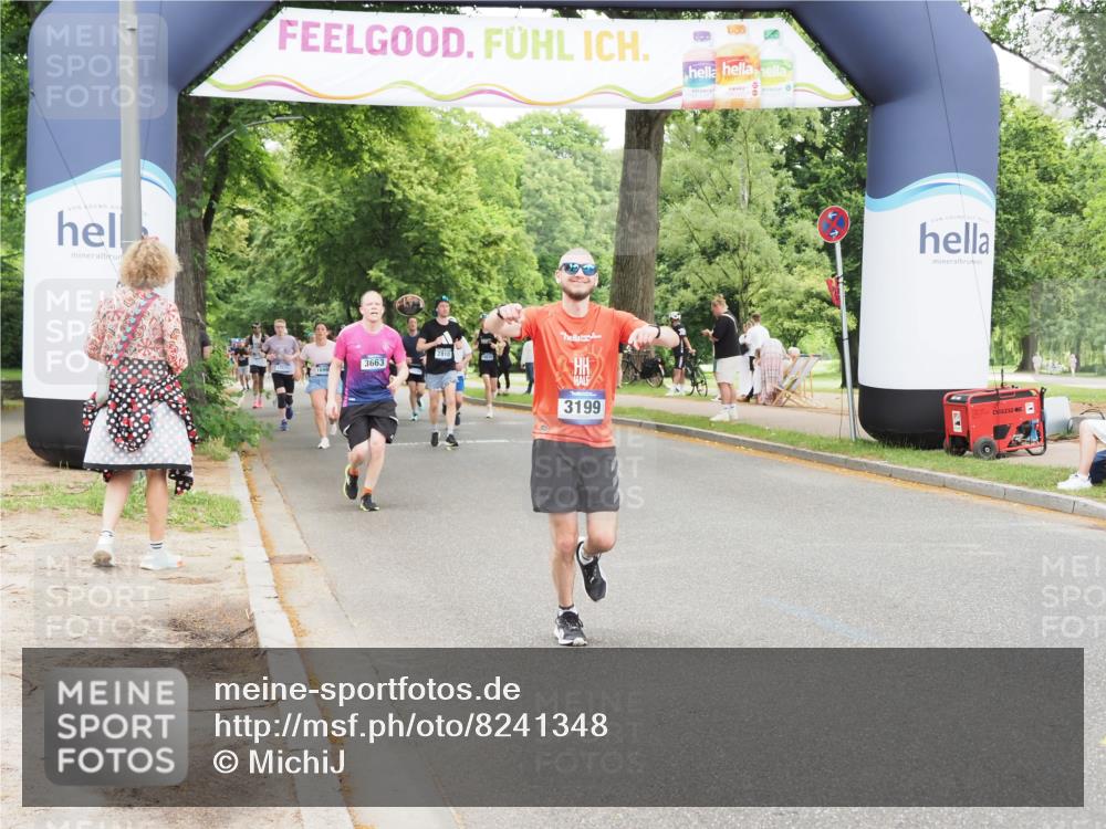 29.06.2025 - hella hamburg halbmarathon MichiJ http://msf.ph/oto/8241348 29.06.2025 10:50:33 Zwischen KM18-KM19 1316, 3199, 12475, 12571, 17437, 18324 meine-sportfotos.de