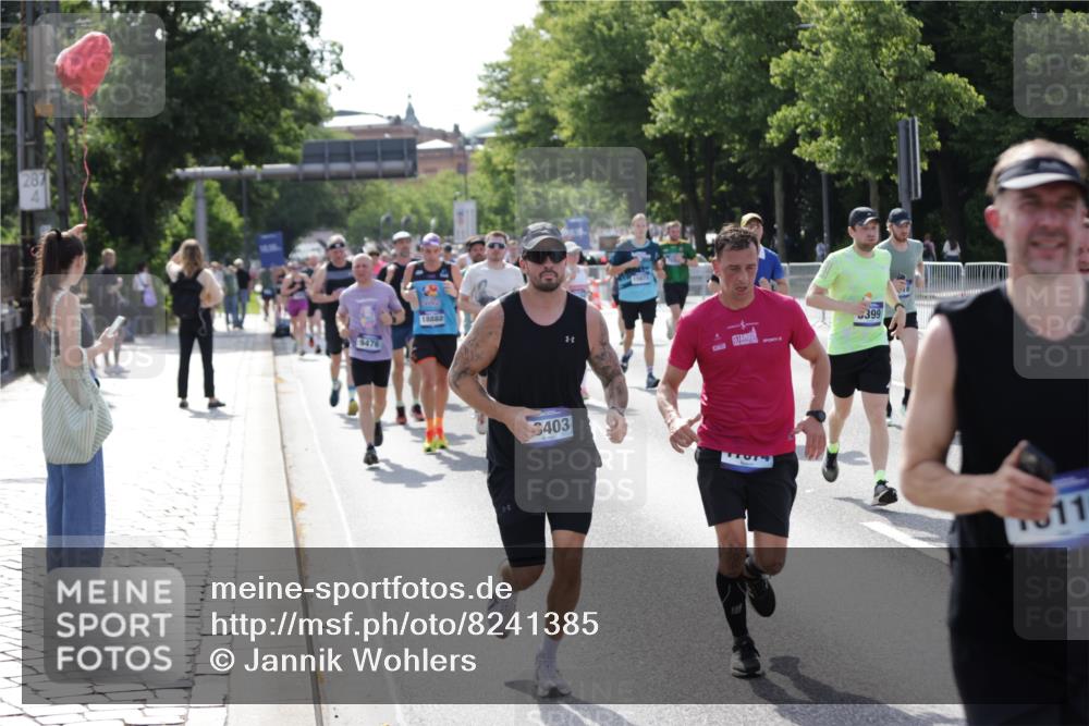 29.06.2025 - hella hamburg halbmarathon Jannik Wohlers http://msf.ph/oto/8241385 29.06.2025 09:54:33 Lombardsbrücke 2222, 2367, 2592, 2596, 2816, 2955, 3208, 3209, 4832, 5399, 5447, 5638, 5705, 6290, 6389, 6723, 6923, 6978, 6991, 7335, 7659, 7908, 8117, 8487, 8657, 8981, 9031, 9093, 9476, 9661, 9710, 9869, 11125, 11333, 12094, 12161, 12269, 12657, 12670, 13147, 13666, 13698, 13726, 13919, 14361, 14814, 15350, 15478, 15479, 15512, 15684, 15871, 16062, 16086, 16089, 16110, 16127, 16403, 16538, 16907, 17499, 17544, 17674, 18118, 18190, 18370 meine-sportfotos.de