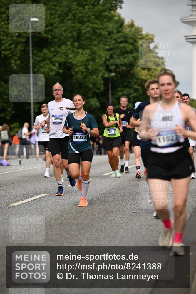 29.06.2025 - hella hamburg halbmarathon Dr. Thomas Lammeyer http://msf.ph/oto/8241388 29.06.2025 10:14:04 Kennedybrücke 1483, 1513, 1573, 1838, 3921, 4389, 5511, 7042, 7250, 7333, 7685, 8090, 8219, 8890, 9366, 9674, 9681, 9816, 9988, 11027, 11180 meine-sportfotos.de