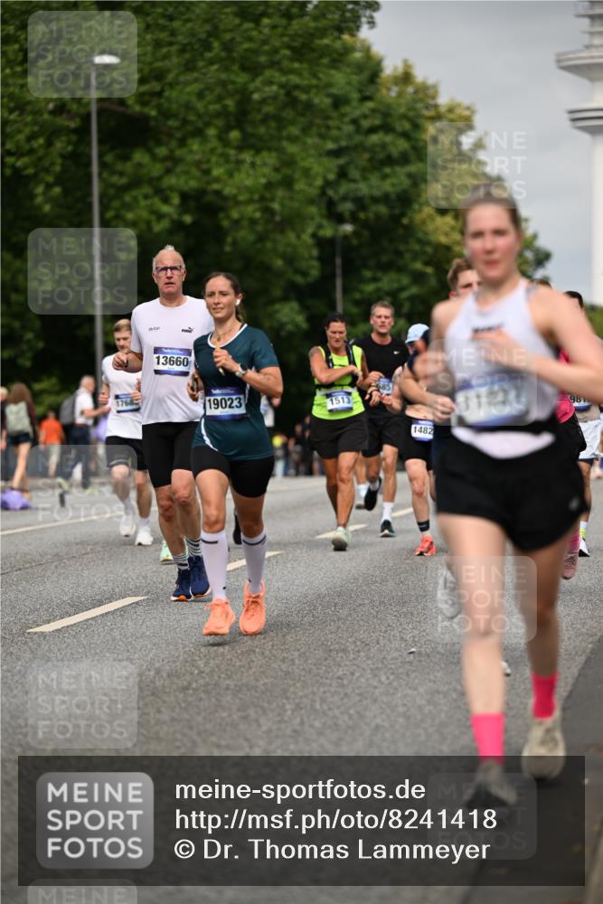29.06.2025 - hella hamburg halbmarathon Dr. Thomas Lammeyer http://msf.ph/oto/8241418 29.06.2025 10:14:05 Kennedybrücke 1456, 1483, 1513, 1573, 1838, 3921, 4389, 7042, 7250, 7333, 7685, 8090, 8219, 8890, 9674, 9681, 9816, 9988, 11027, 11180 meine-sportfotos.de