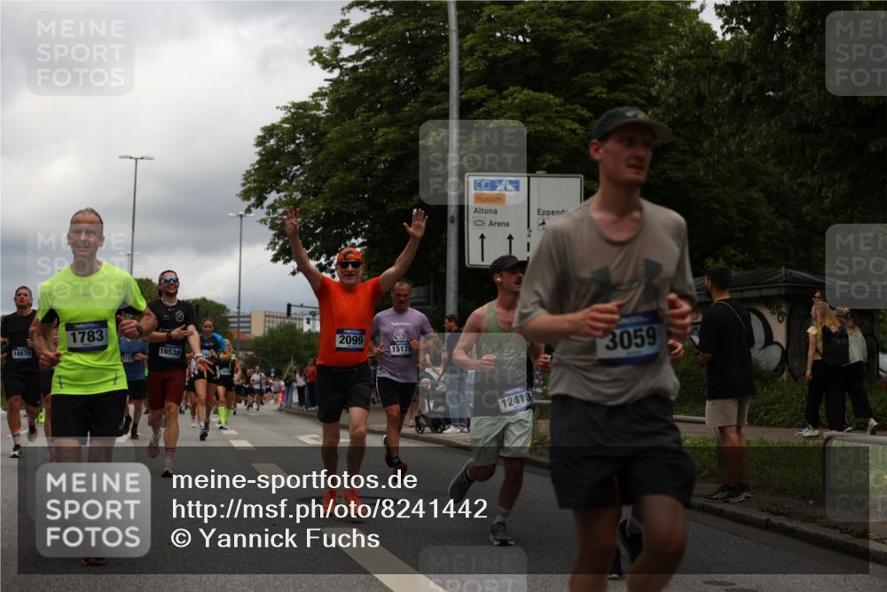 29.06.2025 - hella hamburg halbmarathon Yannick Fuchs http://msf.ph/oto/8241442 29.06.2025 10:47:26 20KM 1030, 1061, 1151, 1499, 1706, 1727, 1783, 2074, 2082, 2099, 2346, 3059, 3208, 3209, 3334, 4065, 4635, 4770, 5077, 5638, 5866, 6198, 6481, 6628, 6629, 6762, 6877, 6942, 7177, 7274, 7509, 7864, 7918, 8335, 8390, 8447, 9142, 9537, 10549, 10891, 10895, 11992, 12379, 12413, 12490, 12875, 12909, 13032, 13289, 13865, 13997, 14323, 15061, 15126, 15179, 15497, 15502, 16477, 16538, 16986, 18134, 18487, 18590, 18720 meine-sportfotos.de