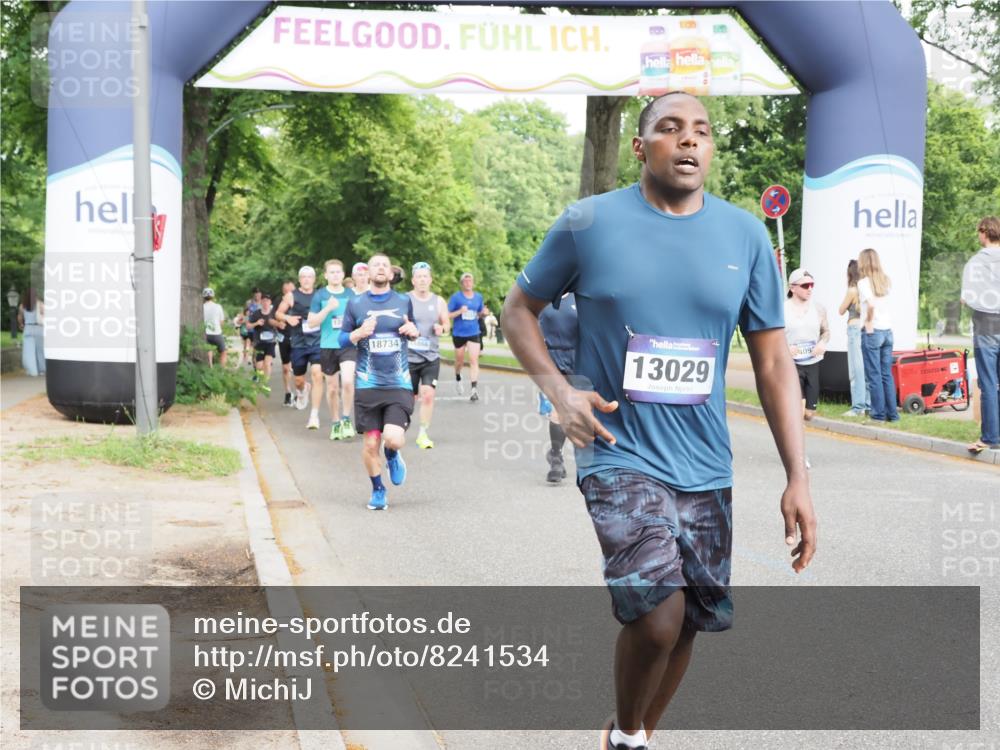 29.06.2025 - hella hamburg halbmarathon MichiJ http://msf.ph/oto/8241534 29.06.2025 10:27:47 Zwischen KM18-KM19 1445, 4381, 6037, 8450, 8958, 11447, 12915, 13029, 14093, 14272, 15257, 15873 meine-sportfotos.de