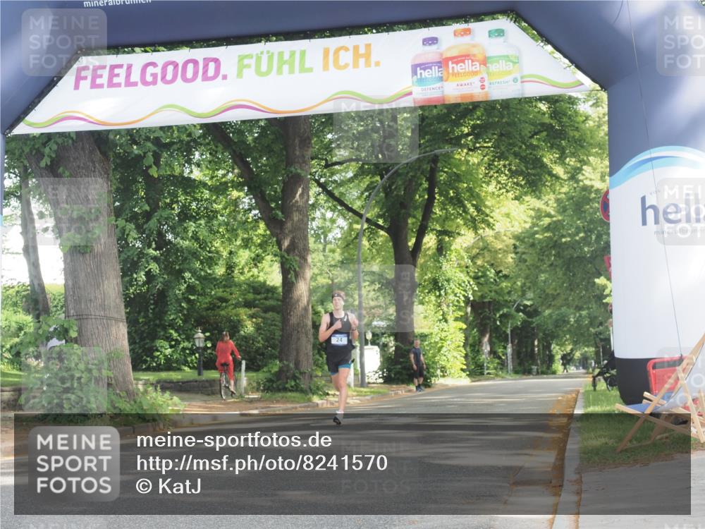 29.06.2025 - hella hamburg halbmarathon KatJ http://msf.ph/oto/8241570 29.06.2025 09:58:21 Zwischen KM18-KM19  meine-sportfotos.de