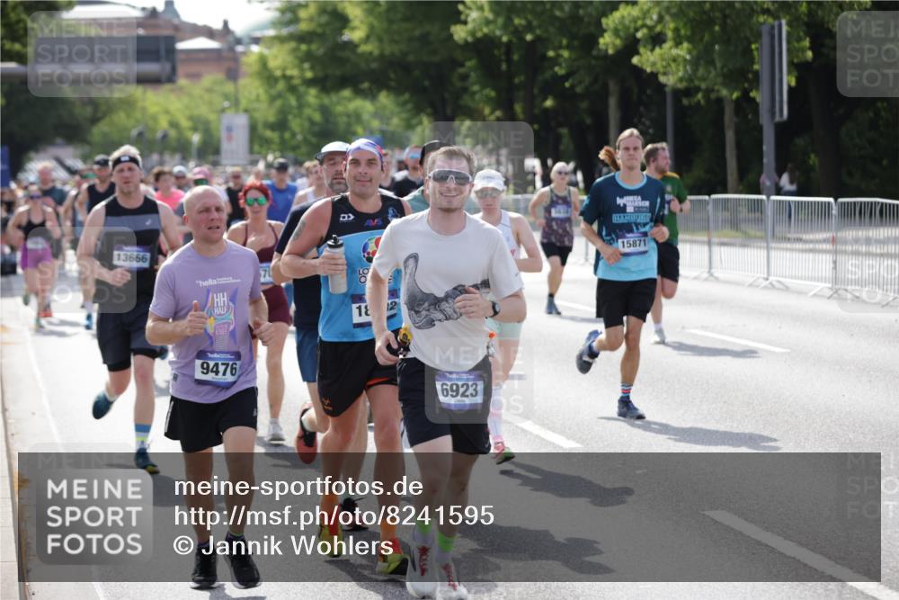 29.06.2025 - hella hamburg halbmarathon Jannik Wohlers http://msf.ph/oto/8241595 29.06.2025 09:54:36 Lombardsbrücke 2222, 2367, 2592, 2596, 2816, 3208, 3209, 4121, 4832, 5399, 5638, 5705, 6290, 6389, 6923, 6991, 7335, 7659, 7908, 8117, 8371, 8437, 8487, 8657, 8981, 9031, 9093, 9159, 9476, 9661, 9710, 9869, 9931, 10122, 10868, 11125, 11333, 12094, 12161, 12269, 12657, 12670, 13147, 13666, 13698, 13726, 14814, 15350, 15430, 15478, 15479, 15512, 15684, 15871, 16062, 16086, 16089, 16110, 16127, 16403, 16513, 16538, 16907, 17008, 17499, 17544, 17674, 17912, 18118, 18190 meine-sportfotos.de