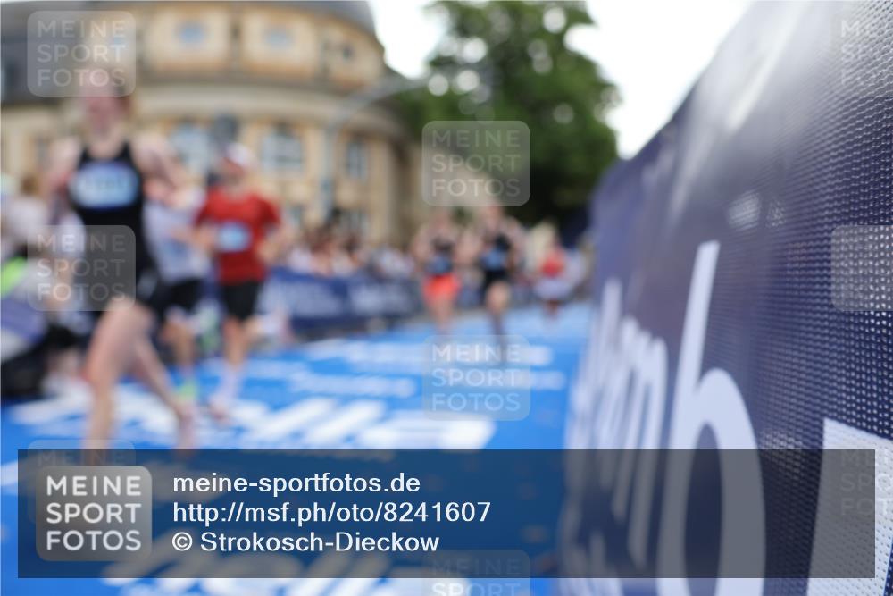 29.06.2025 - hella hamburg halbmarathon Strokosch-Dieckow http://msf.ph/oto/8241607 29.06.2025 10:37:05 Ziel 1385, 1411, 5315, 5923, 6123, 6458, 7482, 8362, 9178, 10190, 10738, 11120, 11423, 13972, 15178, 15261, 15410, 16992, 17024, 17125, 17137, 17658 meine-sportfotos.de