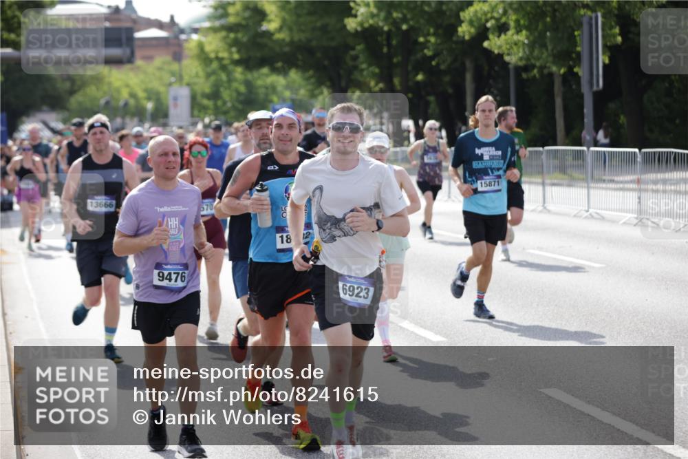 29.06.2025 - hella hamburg halbmarathon Jannik Wohlers http://msf.ph/oto/8241615 29.06.2025 09:54:36 Lombardsbrücke 2222, 2367, 2592, 2596, 2816, 3208, 3209, 4121, 4832, 5399, 5638, 5705, 6290, 6389, 6923, 6991, 7335, 7659, 7908, 8117, 8371, 8437, 8487, 8657, 8981, 9031, 9093, 9159, 9476, 9661, 9710, 9869, 9931, 10122, 10868, 11125, 11333, 12094, 12161, 12269, 12657, 12670, 13147, 13666, 13698, 13726, 14814, 15350, 15430, 15478, 15479, 15512, 15684, 15871, 16062, 16086, 16089, 16110, 16127, 16403, 16513, 16538, 16907, 17008, 17499, 17544, 17674, 17912, 18118, 18190 meine-sportfotos.de