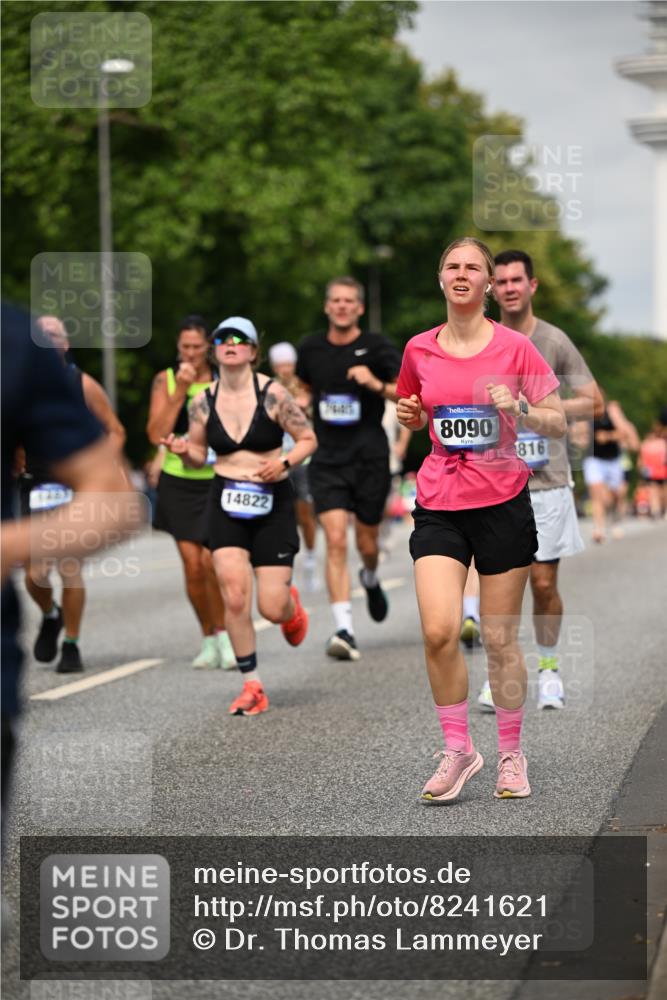 29.06.2025 - hella hamburg halbmarathon Dr. Thomas Lammeyer http://msf.ph/oto/8241621 29.06.2025 10:14:07 Kennedybrücke 1456, 1483, 1513, 1573, 1838, 4389, 7042, 7250, 7685, 8090, 8219, 8890, 9681, 9816, 9988, 11027, 11180 meine-sportfotos.de