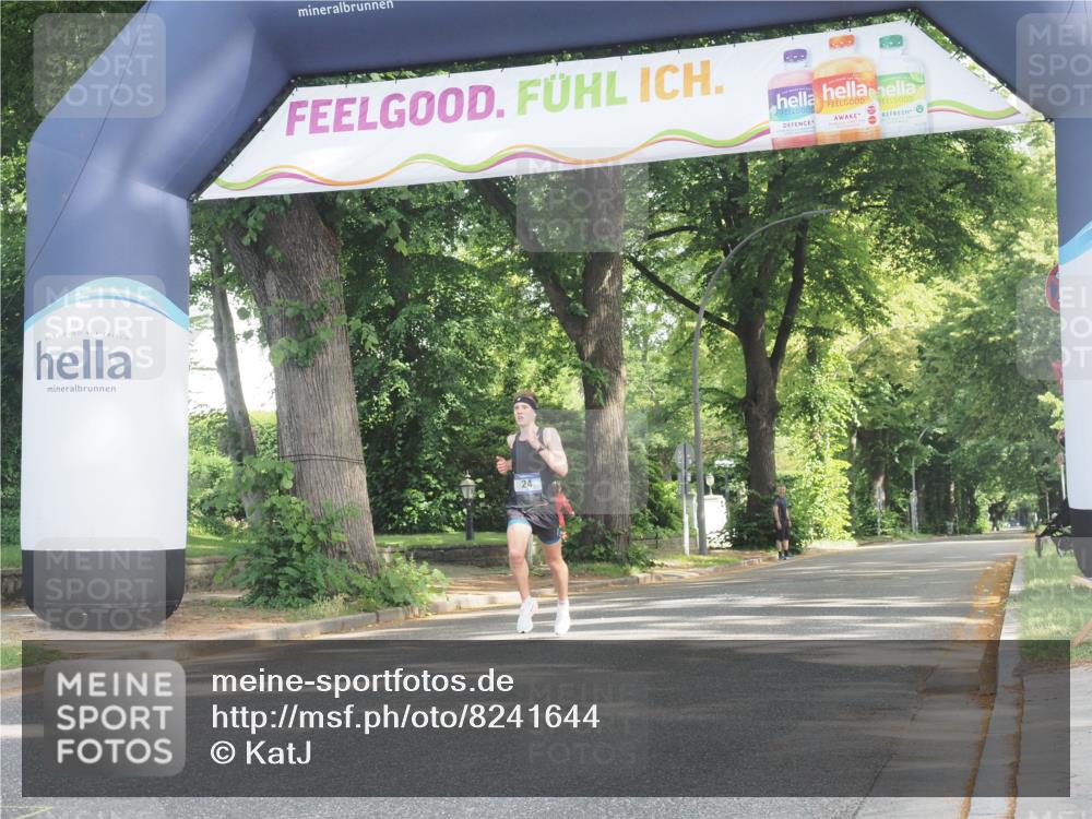 29.06.2025 - hella hamburg halbmarathon KatJ http://msf.ph/oto/8241644 29.06.2025 09:58:21 Zwischen KM18-KM19  meine-sportfotos.de