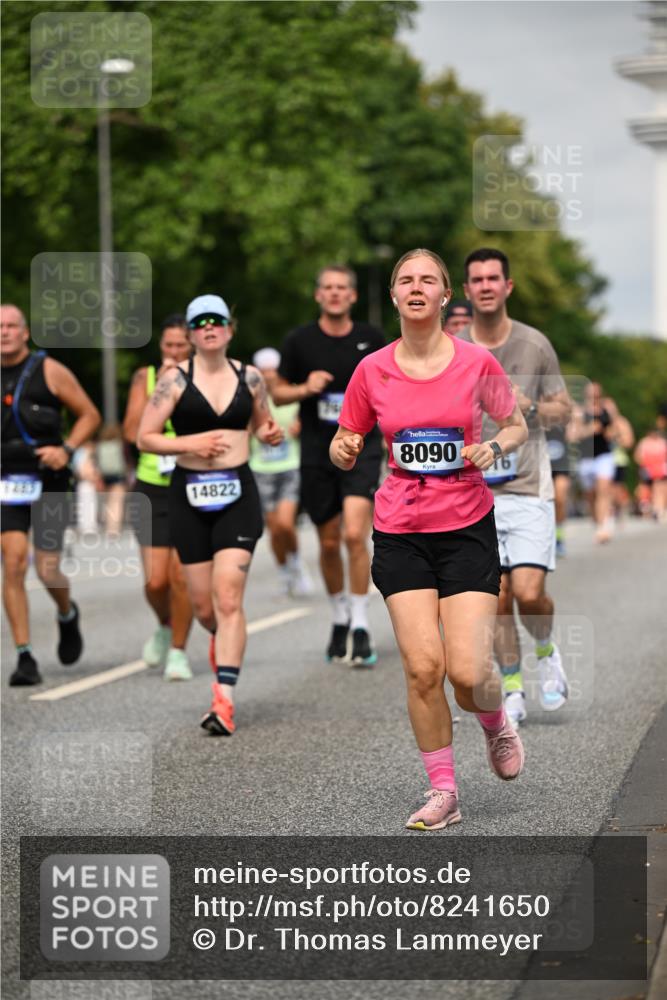 29.06.2025 - hella hamburg halbmarathon Dr. Thomas Lammeyer http://msf.ph/oto/8241650 29.06.2025 10:14:08 Kennedybrücke 1456, 1483, 1513, 1573, 1838, 4389, 7042, 7058, 7250, 7685, 8090, 8219, 8890, 9681, 9816, 9988, 11027, 11180 meine-sportfotos.de