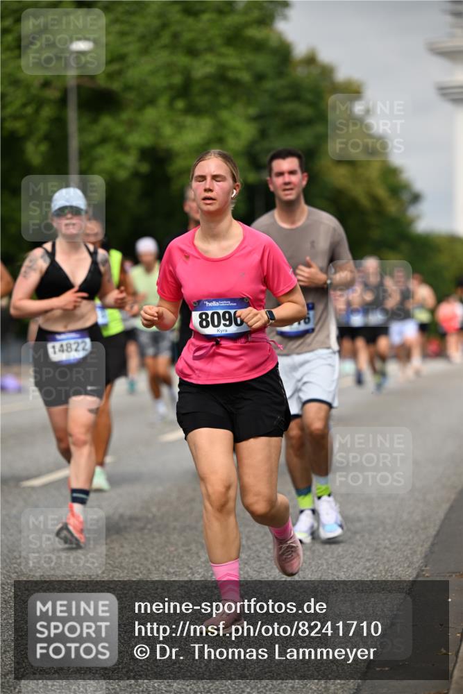 29.06.2025 - hella hamburg halbmarathon Dr. Thomas Lammeyer http://msf.ph/oto/8241710 29.06.2025 10:14:08 Kennedybrücke 1456, 1483, 1513, 1573, 1838, 4389, 7042, 7058, 7250, 7685, 8090, 8219, 8890, 9681, 9816, 9988, 11027, 11180 meine-sportfotos.de