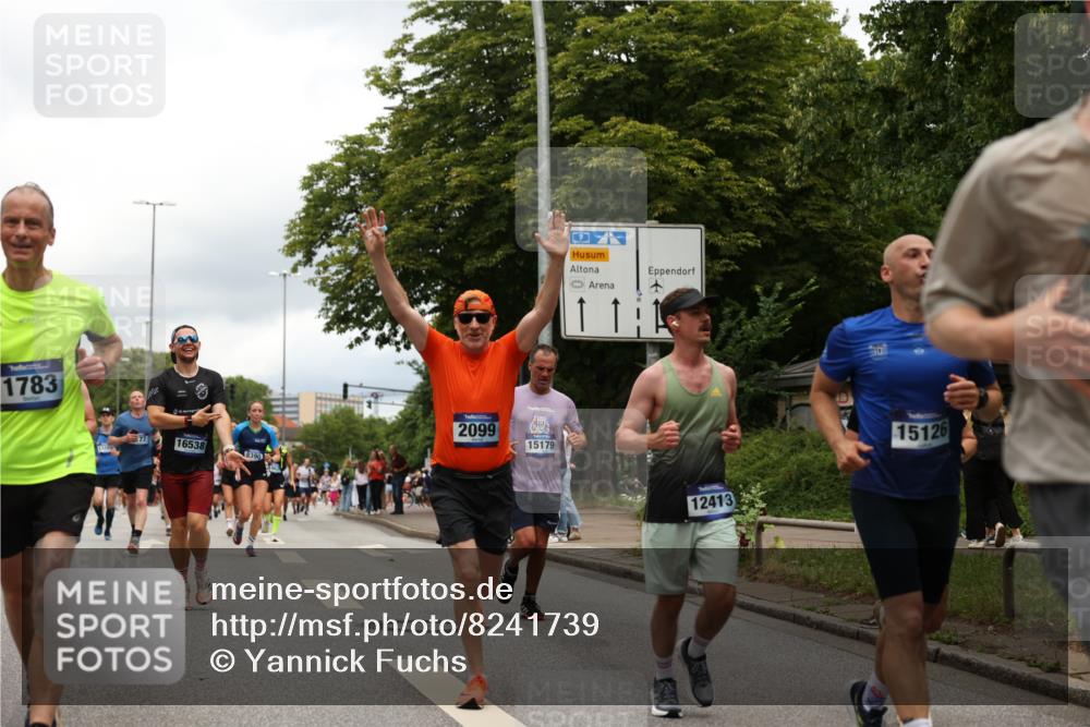 29.06.2025 - hella hamburg halbmarathon Yannick Fuchs http://msf.ph/oto/8241739 29.06.2025 10:47:27 20KM 1030, 1061, 1151, 1499, 1706, 1727, 1783, 2074, 2082, 2099, 2346, 2354, 3059, 3208, 3209, 4065, 4635, 4770, 5077, 5638, 5866, 6481, 6511, 6512, 6628, 6629, 6762, 6877, 6942, 7177, 7274, 7509, 7864, 7918, 8335, 8390, 8447, 9142, 9537, 10549, 10891, 10895, 11992, 12379, 12413, 12490, 12875, 12909, 13032, 13289, 13865, 13997, 14323, 15061, 15126, 15179, 15497, 15502, 16477, 16538, 16986, 18134, 18487, 18590, 18720 meine-sportfotos.de