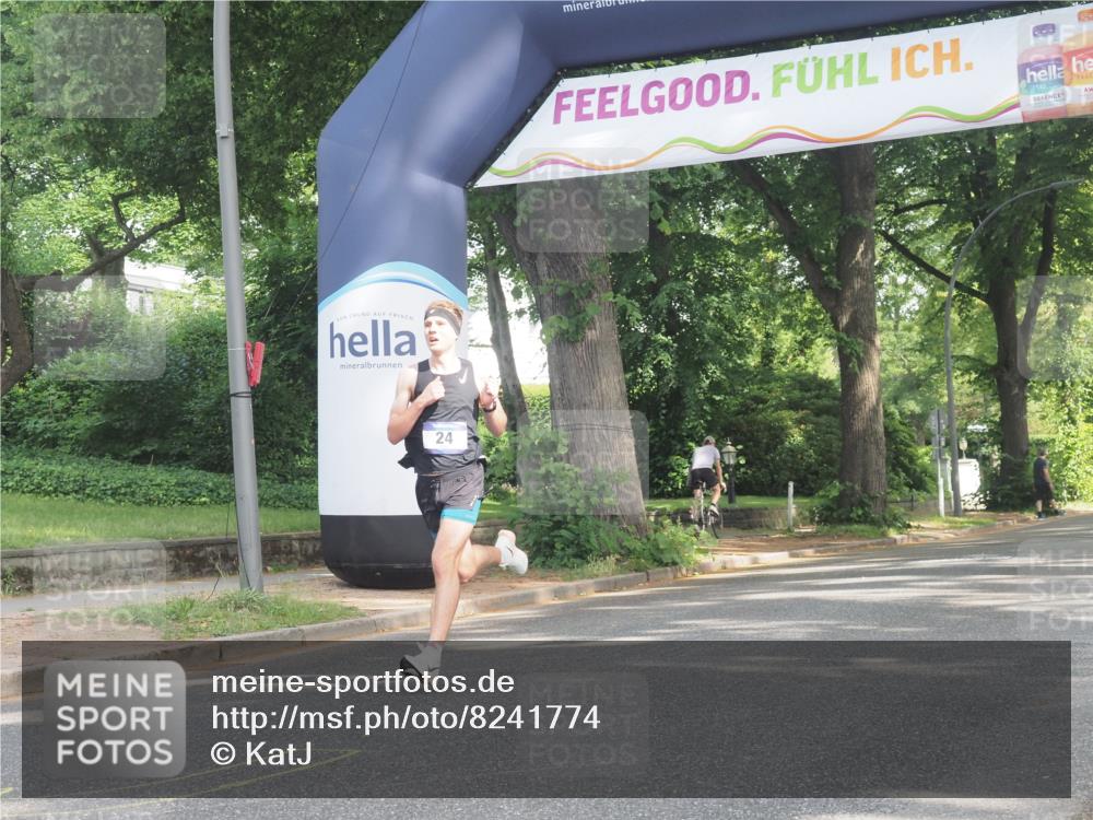 29.06.2025 - hella hamburg halbmarathon KatJ http://msf.ph/oto/8241774 29.06.2025 09:58:23 Zwischen KM18-KM19 24 meine-sportfotos.de