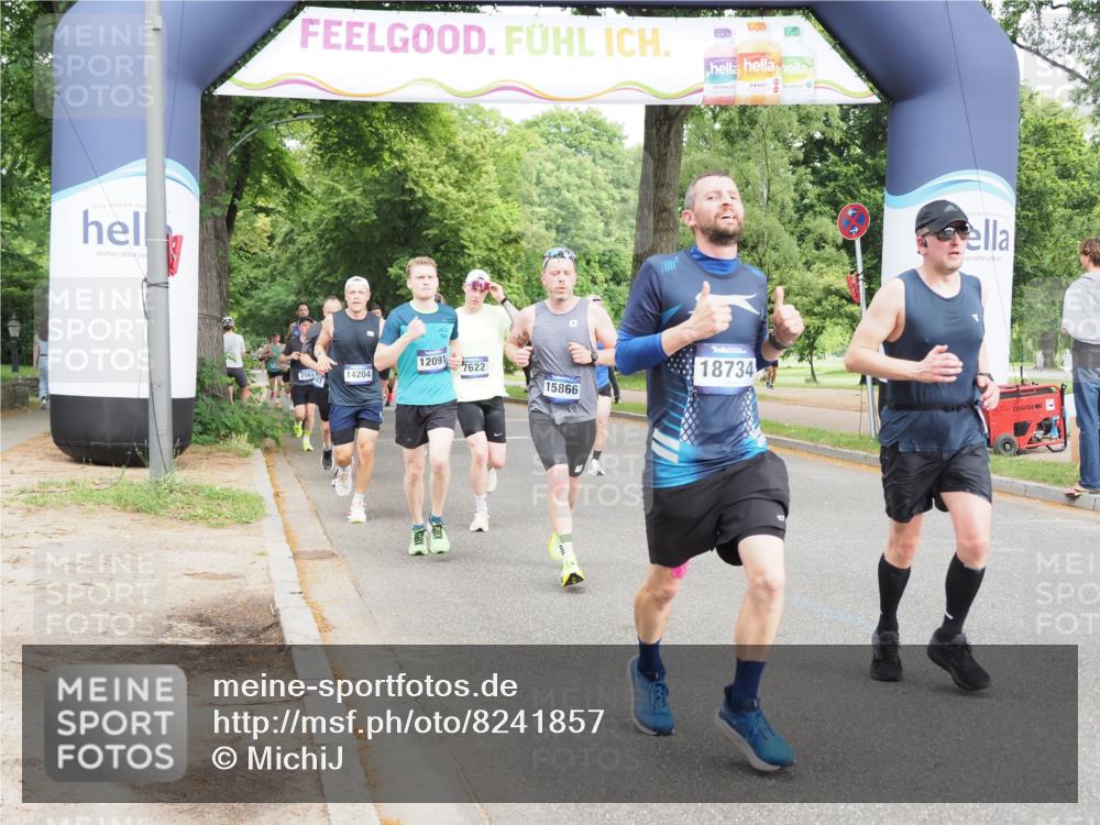 29.06.2025 - hella hamburg halbmarathon MichiJ http://msf.ph/oto/8241857 29.06.2025 10:27:49 Zwischen KM18-KM19 1445, 3282, 4381, 6037, 7622, 8450, 8958, 11447, 12915, 13029, 14093, 14204, 15257, 15866, 15873, 18547, 18734 meine-sportfotos.de