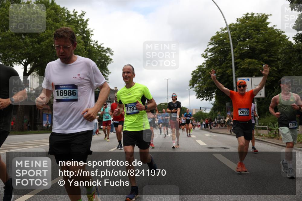 29.06.2025 - hella hamburg halbmarathon Yannick Fuchs http://msf.ph/oto/8241970 29.06.2025 10:47:27 20KM 1030, 1061, 1151, 1499, 1706, 1727, 1783, 2074, 2082, 2099, 2346, 2354, 3059, 3208, 3209, 4065, 4635, 4770, 5077, 5638, 5866, 6481, 6511, 6512, 6628, 6629, 6762, 6877, 6942, 7177, 7274, 7509, 7864, 7918, 8335, 8390, 8447, 9142, 9537, 10549, 10891, 10895, 11992, 12379, 12413, 12490, 12875, 12909, 13032, 13289, 13865, 13997, 14323, 15061, 15126, 15179, 15497, 15502, 16477, 16538, 16986, 18134, 18487, 18590, 18720 meine-sportfotos.de