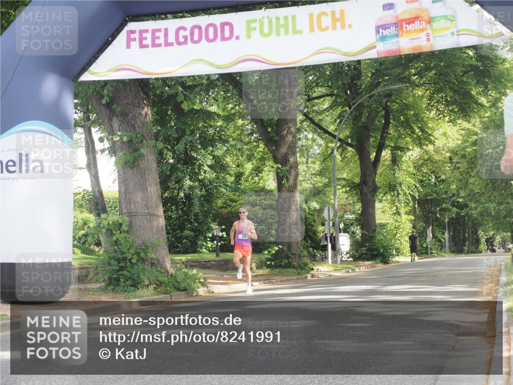 29.06.2025 - hella hamburg halbmarathon KatJ http://msf.ph/oto/8241991 29.06.2025 10:01:02 Zwischen KM18-KM19  meine-sportfotos.de
