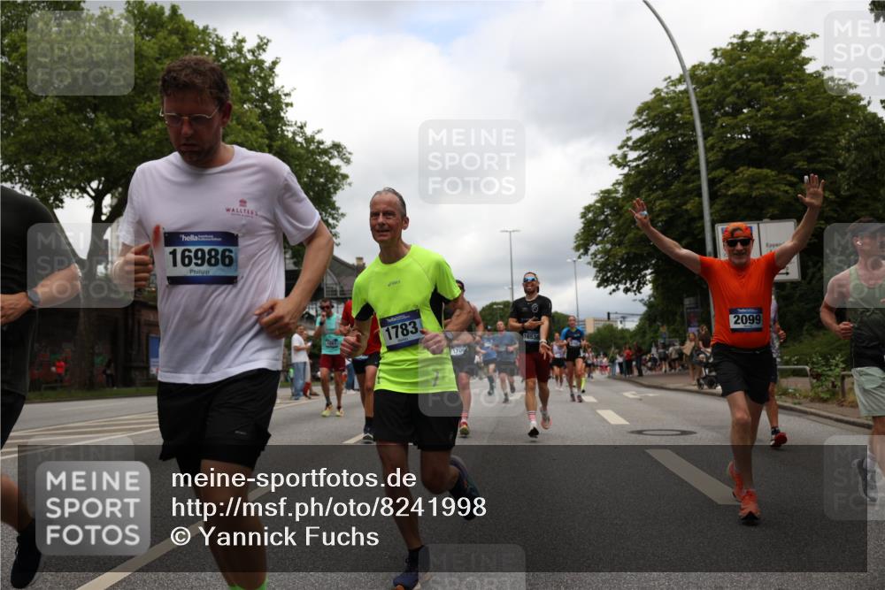 29.06.2025 - hella hamburg halbmarathon Yannick Fuchs http://msf.ph/oto/8241998 29.06.2025 10:47:27 20KM 1030, 1061, 1151, 1499, 1706, 1727, 1783, 2074, 2082, 2099, 2346, 2354, 3059, 3208, 3209, 4065, 4635, 4770, 5077, 5638, 5866, 6481, 6511, 6512, 6628, 6629, 6762, 6877, 6942, 7177, 7274, 7509, 7864, 7918, 8335, 8390, 8447, 9142, 9537, 10549, 10891, 10895, 11992, 12379, 12413, 12490, 12875, 12909, 13032, 13289, 13865, 13997, 14323, 15061, 15126, 15179, 15497, 15502, 16477, 16538, 16986, 18134, 18487, 18590, 18720 meine-sportfotos.de
