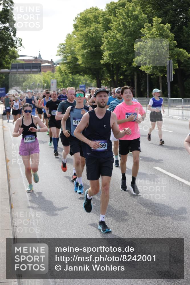 29.06.2025 - hella hamburg halbmarathon Jannik Wohlers http://msf.ph/oto/8242001 29.06.2025 09:54:42 Lombardsbrücke 1200, 2592, 2816, 3208, 3209, 3258, 4121, 5399, 5638, 5705, 6027, 6290, 6389, 6923, 6938, 6991, 7659, 8371, 8437, 8487, 8693, 8889, 9031, 9032, 9093, 9159, 9476, 9661, 9869, 9931, 10122, 10868, 11125, 11185, 11333, 12016, 12094, 12161, 12657, 13147, 13666, 13698, 14814, 15350, 15430, 15512, 15681, 15871, 16062, 16086, 16089, 16103, 16110, 16127, 16403, 16513, 16538, 17008, 17221, 17499, 17544, 17674, 17912, 18118, 18190 meine-sportfotos.de