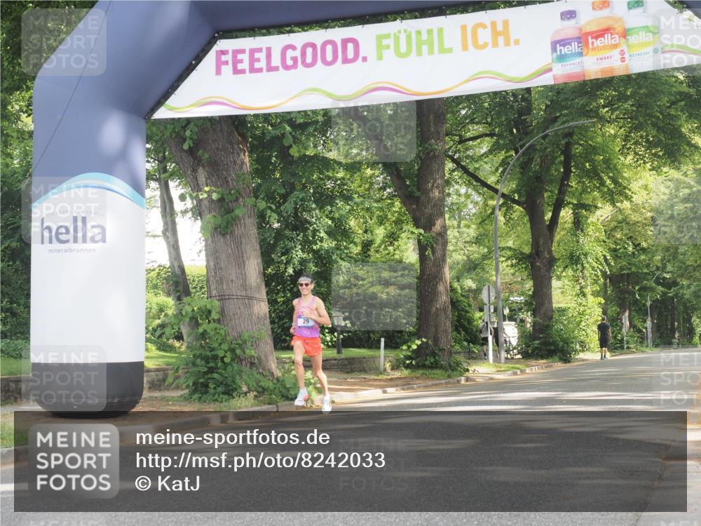 29.06.2025 - hella hamburg halbmarathon KatJ http://msf.ph/oto/8242033 29.06.2025 10:01:03 Zwischen KM18-KM19  meine-sportfotos.de