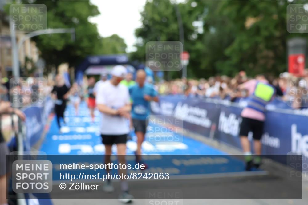 29.06.2025 - hella hamburg halbmarathon Zöllner http://msf.ph/oto/8242063 29.06.2025 10:56:09 Ziel 1180, 3042, 3058, 4594, 4813, 5492, 5570, 7594, 8330, 12545, 17640, 17642, 18212 meine-sportfotos.de