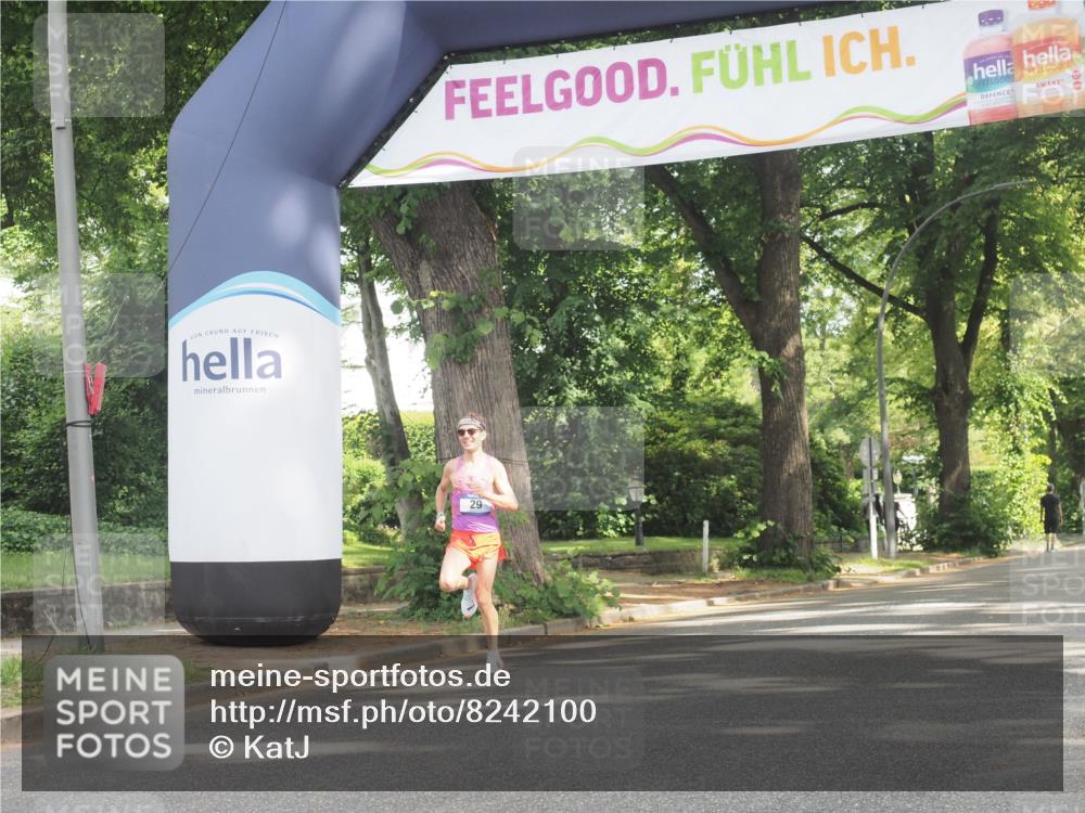 29.06.2025 - hella hamburg halbmarathon KatJ http://msf.ph/oto/8242100 29.06.2025 10:01:03 Zwischen KM18-KM19  meine-sportfotos.de