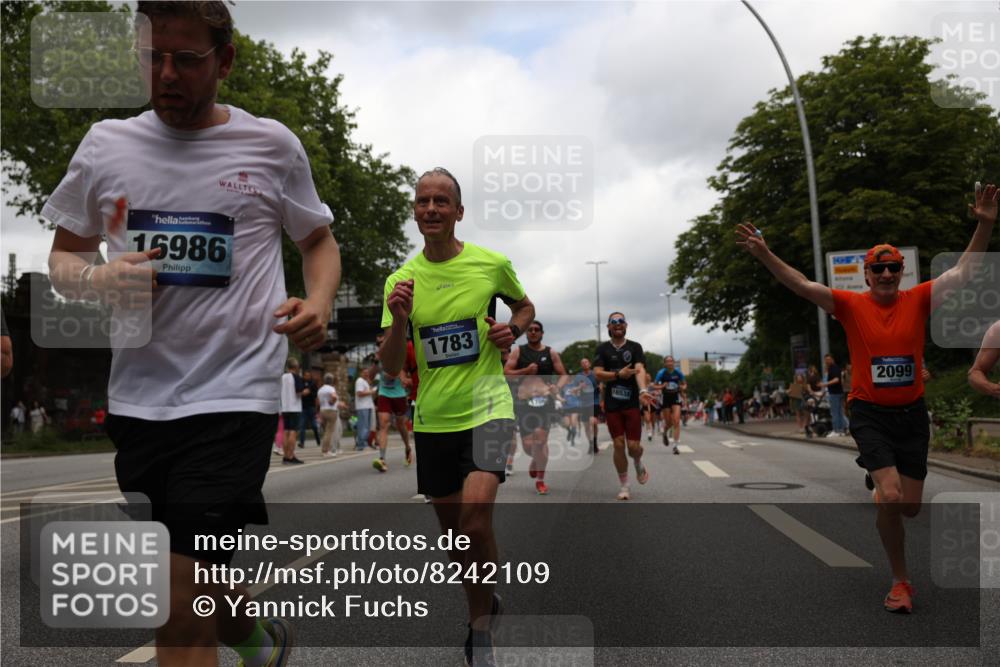 29.06.2025 - hella hamburg halbmarathon Yannick Fuchs http://msf.ph/oto/8242109 29.06.2025 10:47:27 20KM 1030, 1061, 1151, 1499, 1706, 1727, 1783, 2074, 2082, 2099, 2346, 2354, 3059, 3208, 3209, 4065, 4635, 4770, 5077, 5638, 5866, 6481, 6511, 6512, 6628, 6629, 6762, 6877, 6942, 7177, 7274, 7509, 7864, 7918, 8335, 8390, 8447, 9142, 9537, 10549, 10891, 10895, 11992, 12379, 12413, 12490, 12875, 12909, 13032, 13289, 13865, 13997, 14323, 15061, 15126, 15179, 15497, 15502, 16477, 16538, 16986, 18134, 18487, 18590, 18720 meine-sportfotos.de