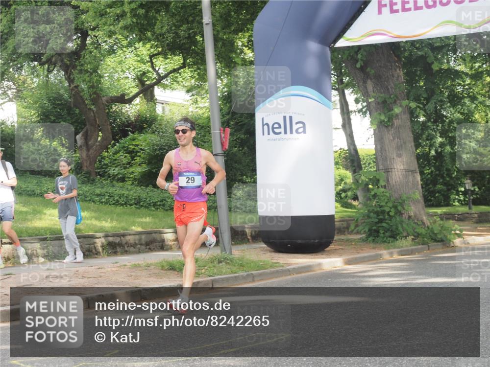 29.06.2025 - hella hamburg halbmarathon KatJ http://msf.ph/oto/8242265 29.06.2025 10:01:04 Zwischen KM18-KM19  meine-sportfotos.de