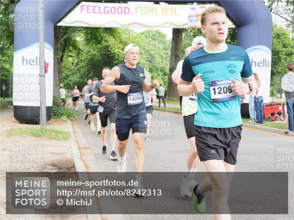29.06.2025 - hella hamburg halbmarathon MichiJ http://msf.ph/oto/8242313 29.06.2025 10:27:51 Zwischen KM18-KM19 1445, 2563, 3282, 3547, 4381, 6037, 7622, 8450, 8958, 12091, 13029, 14093, 14204, 15257, 15866, 15873, 17215, 18547, 18734 meine-sportfotos.de