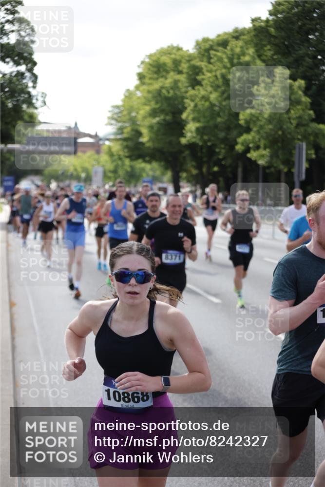 29.06.2025 - hella hamburg halbmarathon Jannik Wohlers http://msf.ph/oto/8242327 29.06.2025 09:54:44 Lombardsbrücke 1200, 2274, 2816, 3258, 4121, 5399, 5638, 5705, 6027, 6389, 6923, 6938, 6991, 7508, 7659, 8371, 8437, 8487, 8693, 8889, 8955, 9031, 9032, 9093, 9159, 9476, 9869, 9931, 9959, 10122, 10263, 10868, 11185, 11333, 12016, 12161, 12657, 13666, 14814, 15350, 15430, 15512, 15681, 15871, 16062, 16086, 16089, 16103, 16110, 16127, 16403, 16513, 16538, 17008, 17221, 17499, 17544, 17674, 17912, 18118, 18190 meine-sportfotos.de