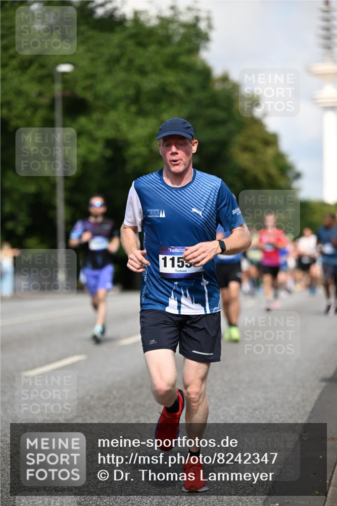 29.06.2025 - hella hamburg halbmarathon Dr. Thomas Lammeyer http://msf.ph/oto/8242347 29.06.2025 09:51:04 Kennedybrücke 1217, 1562, 2121, 2196, 2296, 2404, 2774, 3783, 4602, 5092, 5923, 5961, 8395, 8901, 9171, 10968 meine-sportfotos.de