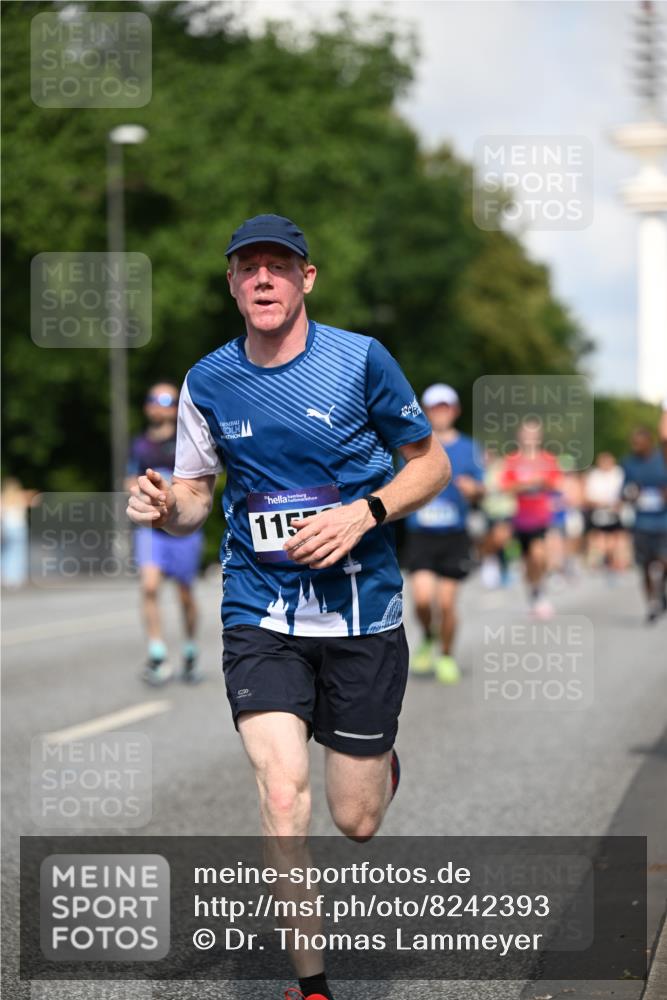 29.06.2025 - hella hamburg halbmarathon Dr. Thomas Lammeyer http://msf.ph/oto/8242393 29.06.2025 09:51:04 Kennedybrücke 1217, 1562, 2121, 2196, 2296, 2404, 2774, 3783, 4602, 5092, 5923, 5961, 8395, 8901, 9171, 10968 meine-sportfotos.de