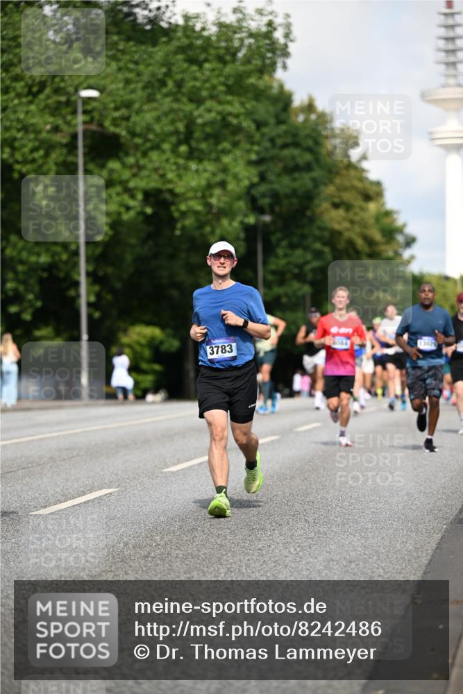 29.06.2025 - hella hamburg halbmarathon Dr. Thomas Lammeyer http://msf.ph/oto/8242486 29.06.2025 09:51:05 Kennedybrücke 1217, 1562, 2121, 2196, 2296, 2404, 2774, 3783, 4602, 5092, 5923, 5961, 8395, 8901, 9171, 10968 meine-sportfotos.de