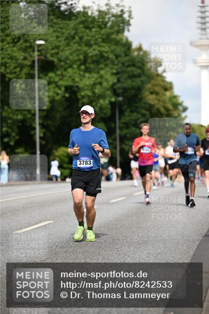 29.06.2025 - hella hamburg halbmarathon Dr. Thomas Lammeyer http://msf.ph/oto/8242533 29.06.2025 09:51:06 Kennedybrücke 1217, 1562, 2121, 2196, 2296, 2404, 2774, 3783, 4602, 5092, 5923, 5961, 8395, 8901, 9171, 10384, 10968 meine-sportfotos.de